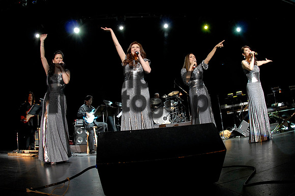 4diva524